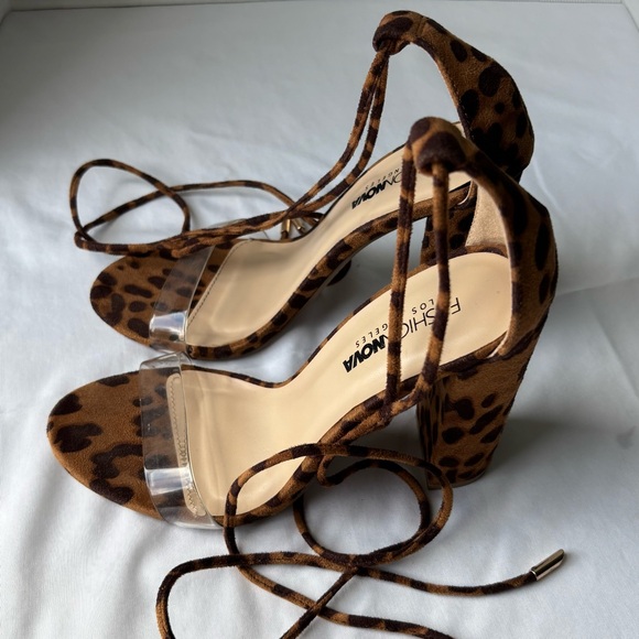 New Fashion Nova Chunky Heels with Animal Print Ankle Wrap - Picture 2 of 9